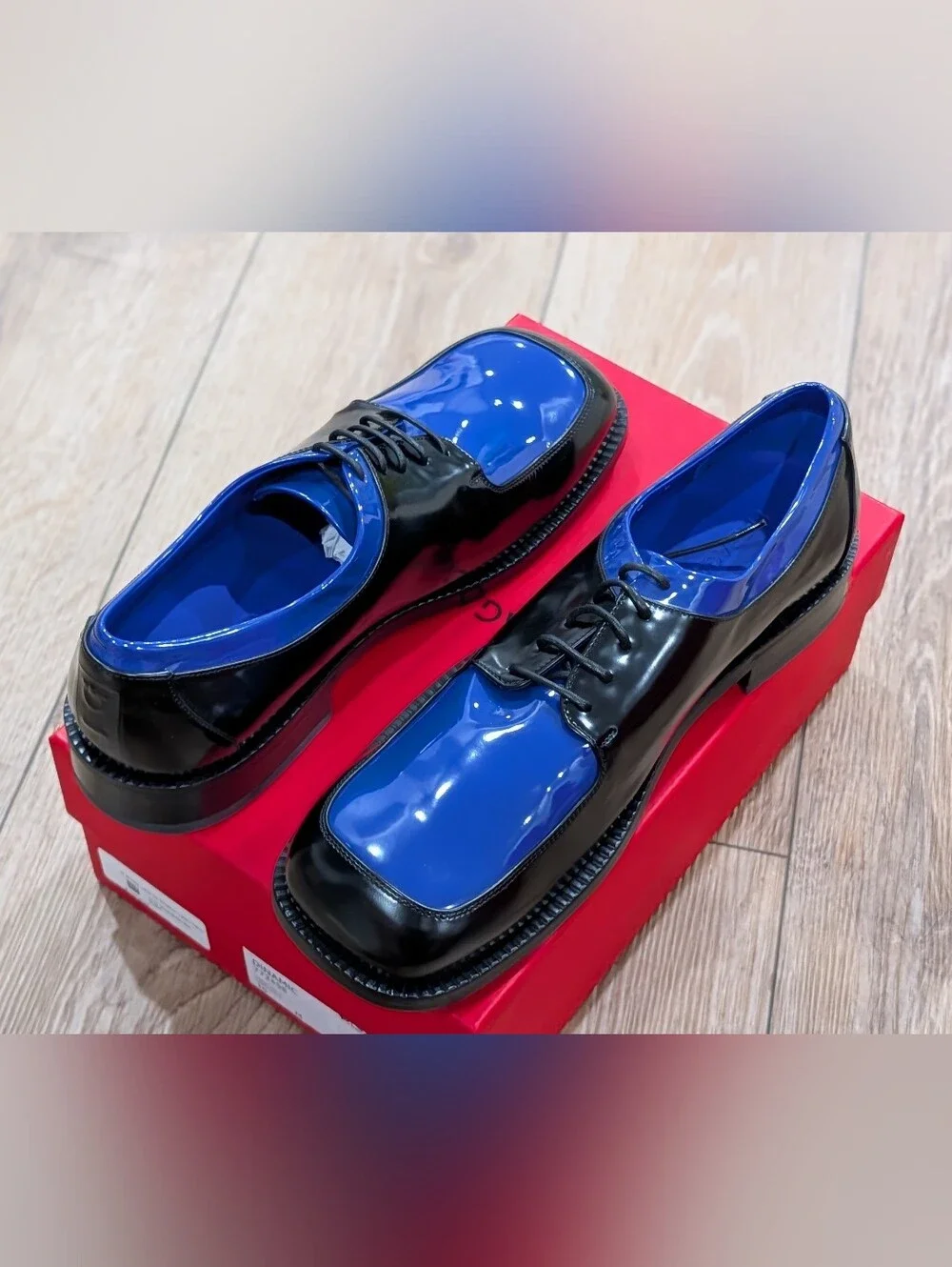 $1090 Mens Ferragamo 